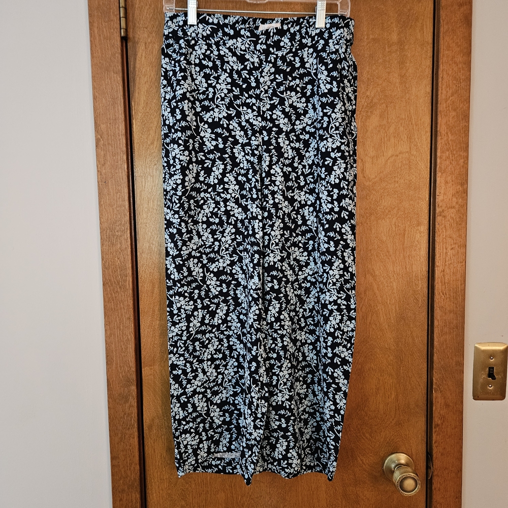 LOFT Floral Navy, Turquoise & White Pants - Picture 2 of 6